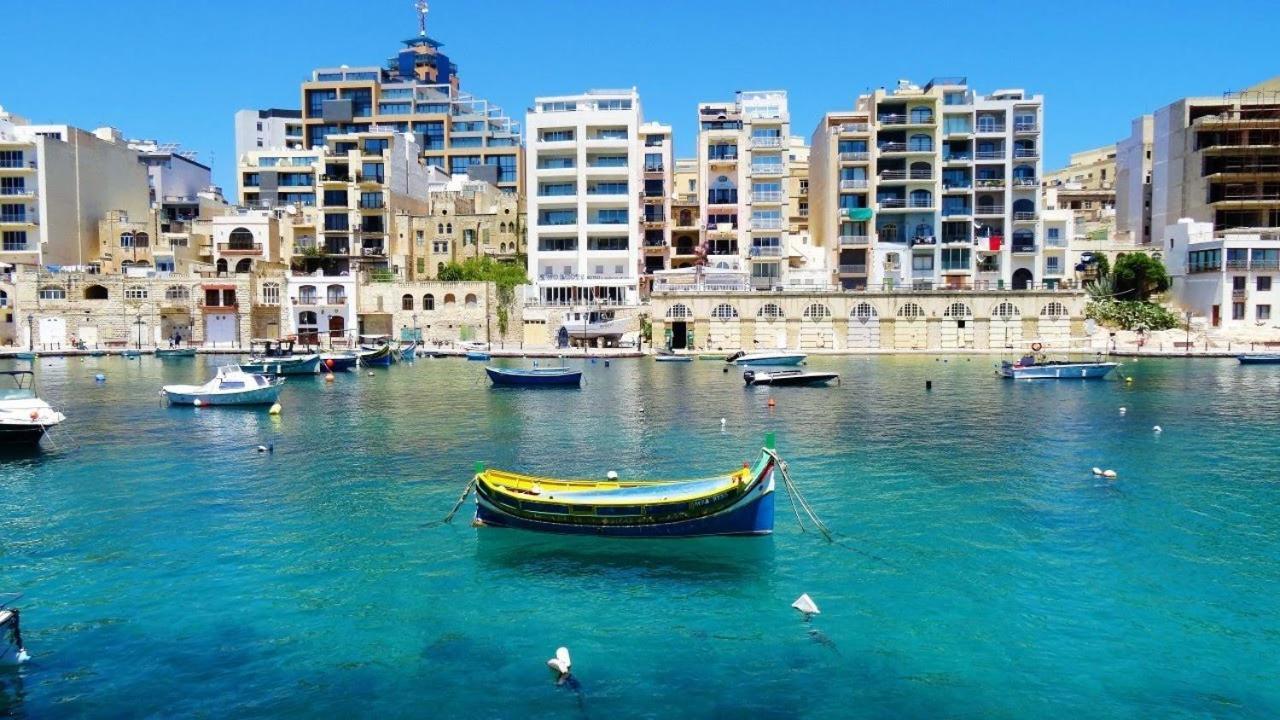 Stunning 2Br Holiday Penthouse In Central Sliema Exterior foto